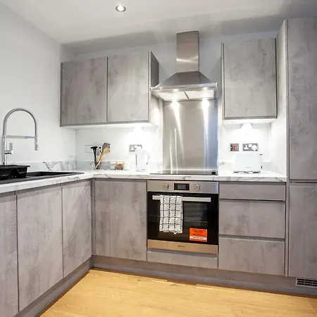 Beautiful Brand New - Sleeps 4