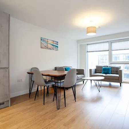Beautiful Brand New - Sleeps 4 Apartmán *