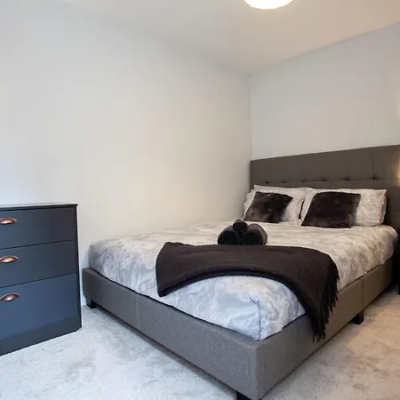 Beautiful Brand New - Sleeps 4