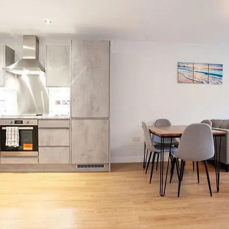 Apartmán Beautiful Brand New - Sleeps 4 *