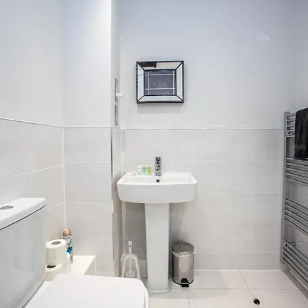 Apartmán Beautiful Brand New - Sleeps 4 *