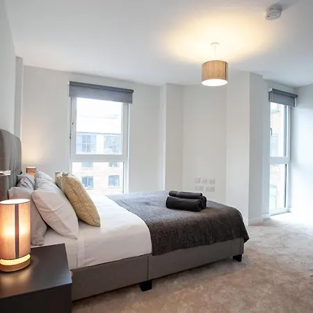 Beautiful Brand New - Sleeps 4 Apartmán *